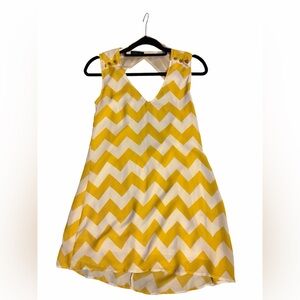 Cals Yellow and White Chevron Sleeveless Dress Small